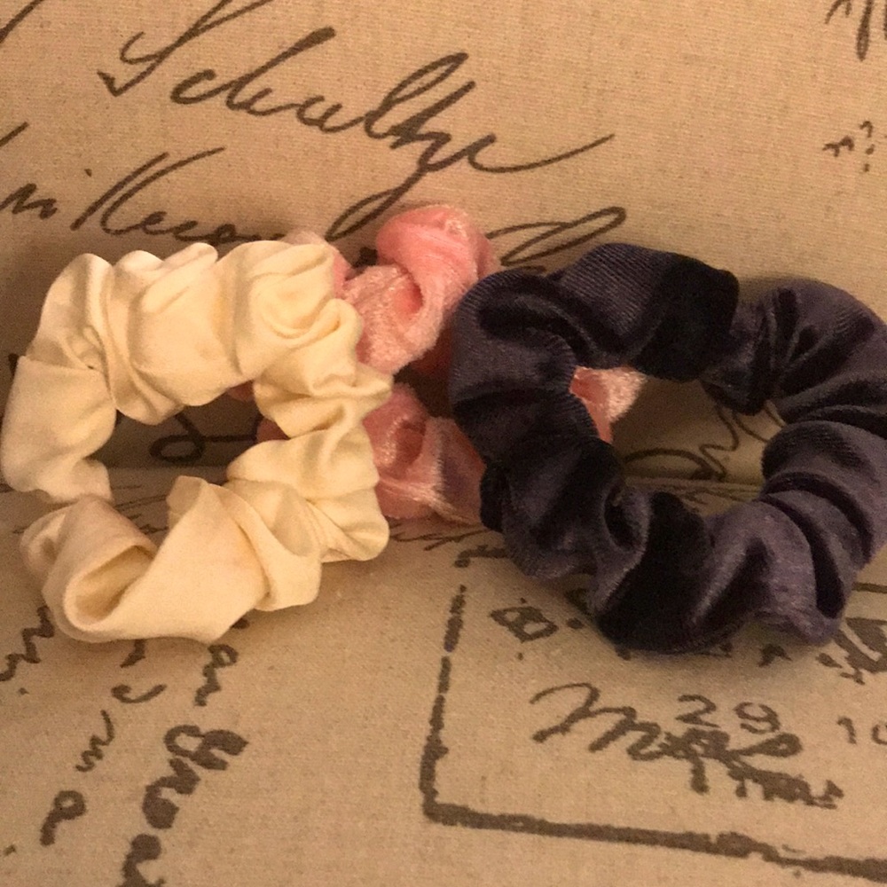 Unused scrunchies